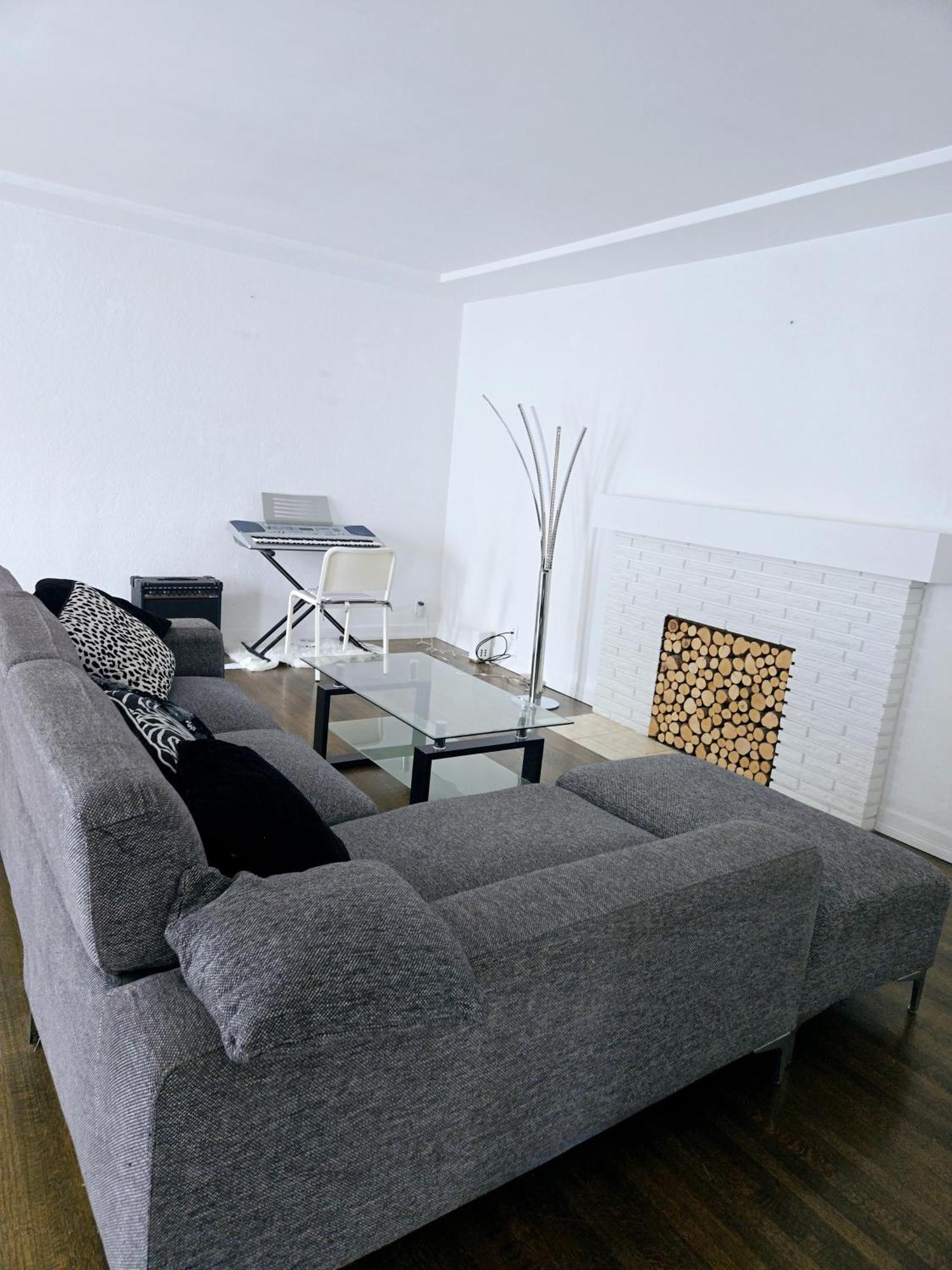 Lovely Cozy Room! With Attached Private Bath In The Heart Of Vancouver! Private Parking & Self Check-In! المظهر الخارجي الصورة